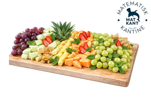 Frugtanretning udskåret frugt